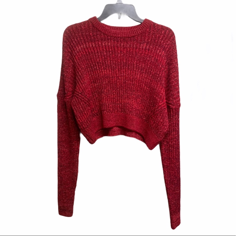 URBAN OUTFITTERS Cropped Sweater